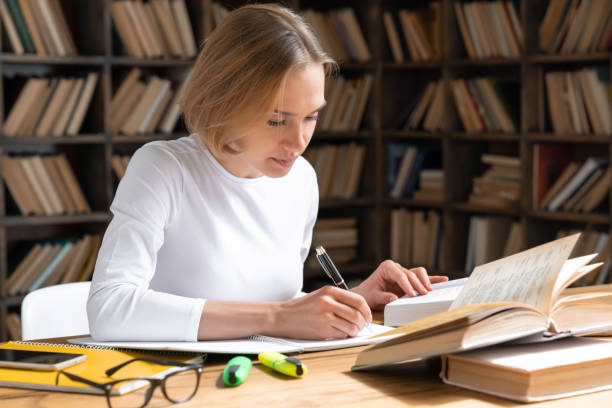 How to Write Essays That Demonstrate Academic Maturity