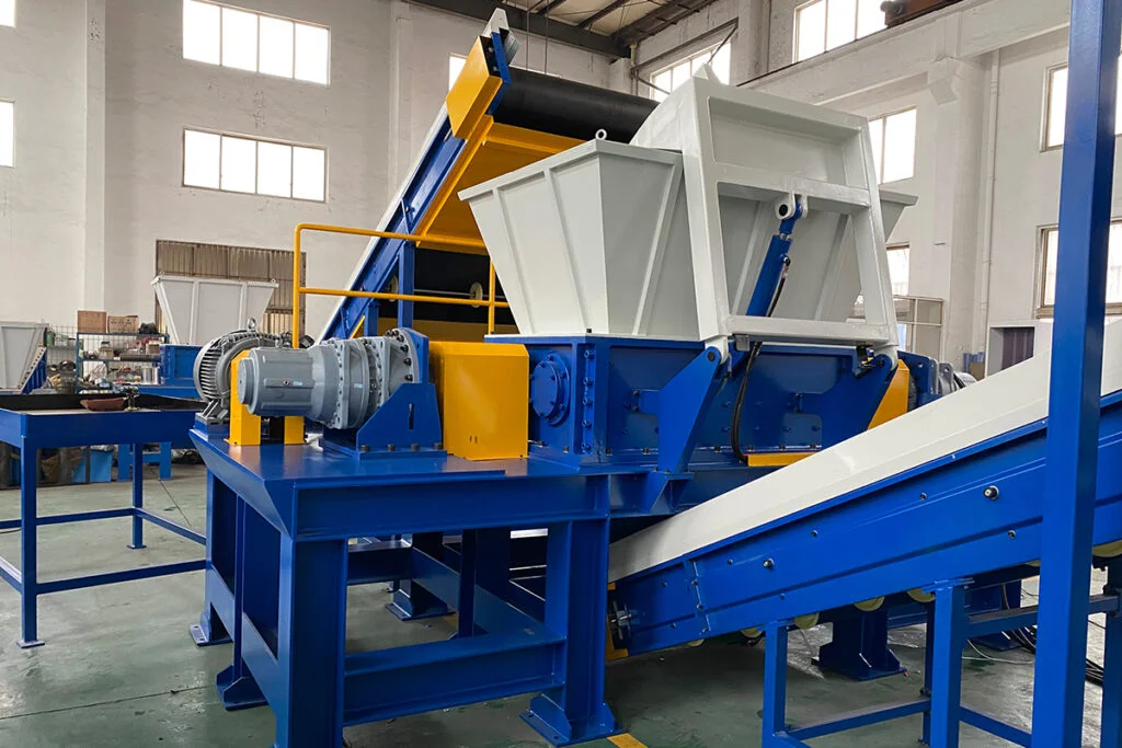 How Does a Plastic Waste Shredder Improve Recycling Efficiency?