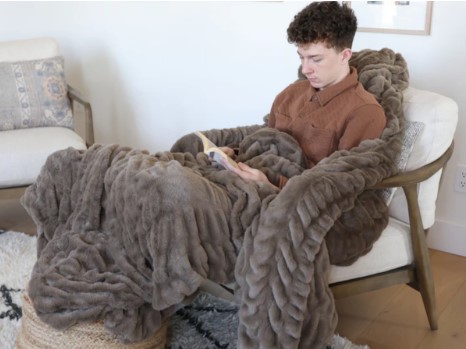 couch throw blankets