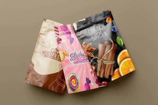 Edible Mylar bags and standard Mylar bags showing material and safety differences