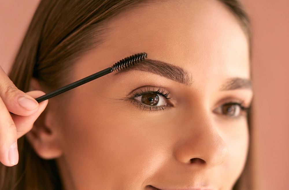 Eyebrow Hair Transplant in Abu Dhabi