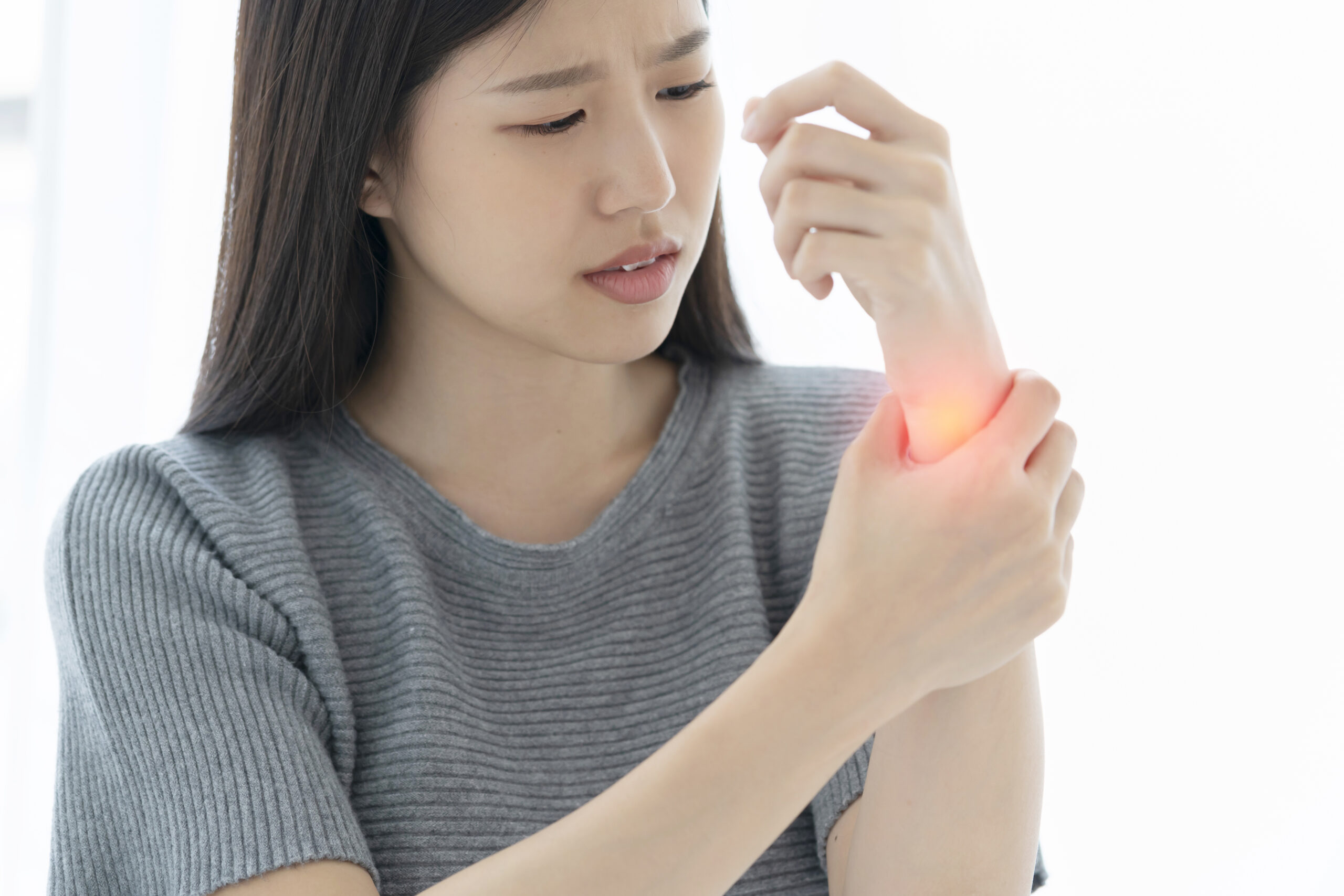 Non-Surgical Hand Treatment in Hyderabad: PRP and Regenerative Treatment Options